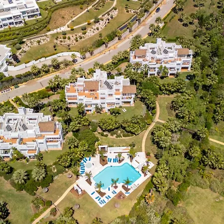 Alcazaba Lagoon Apartment Estepona
